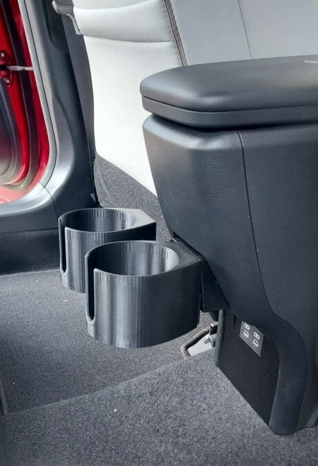 Prius LE Gen5 (2023+) - rear passenger center consol cup holders