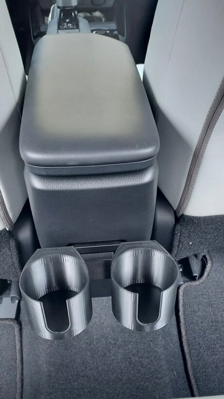 Prius LE Gen5 (2023+) - rear passenger center consol cup holders